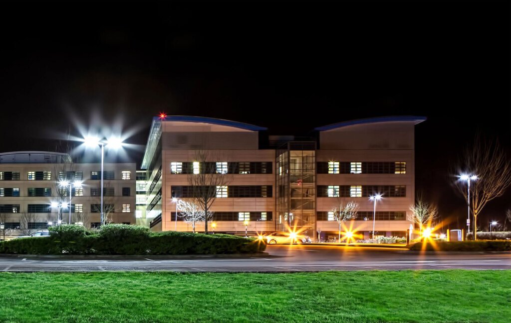 Exterior of emergency hospital with power and parking lot lights